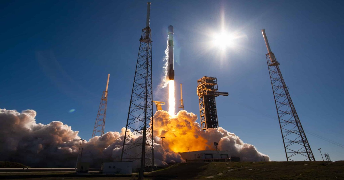 SpaceX достигла 300-й успешной посадки ракеты Falcon 9