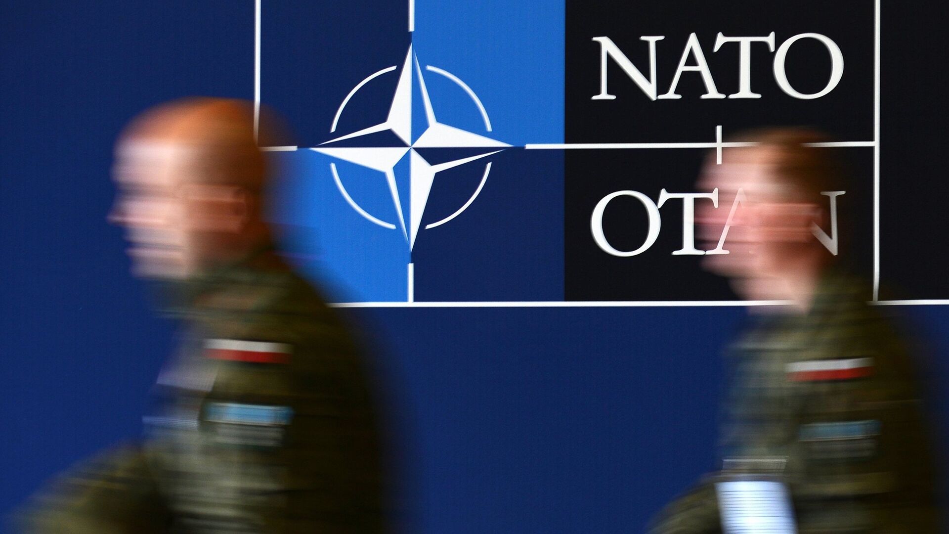 В Британии сообщили, что в НАТО пугают Европу гибридной войной с Россией