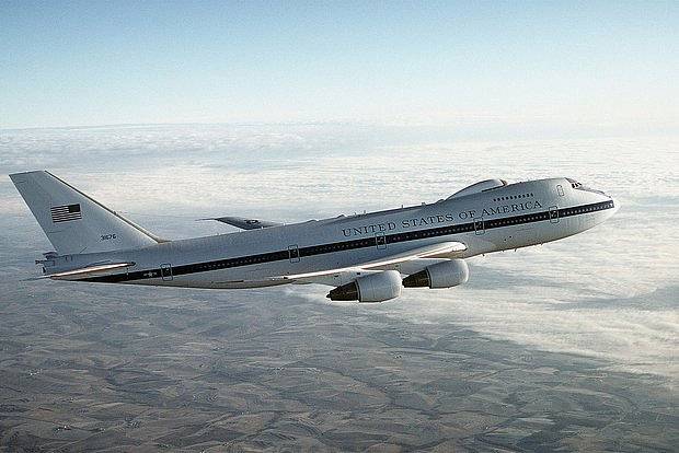 Эксперт рассказал о планах США получить самолет Судного дня без GPS